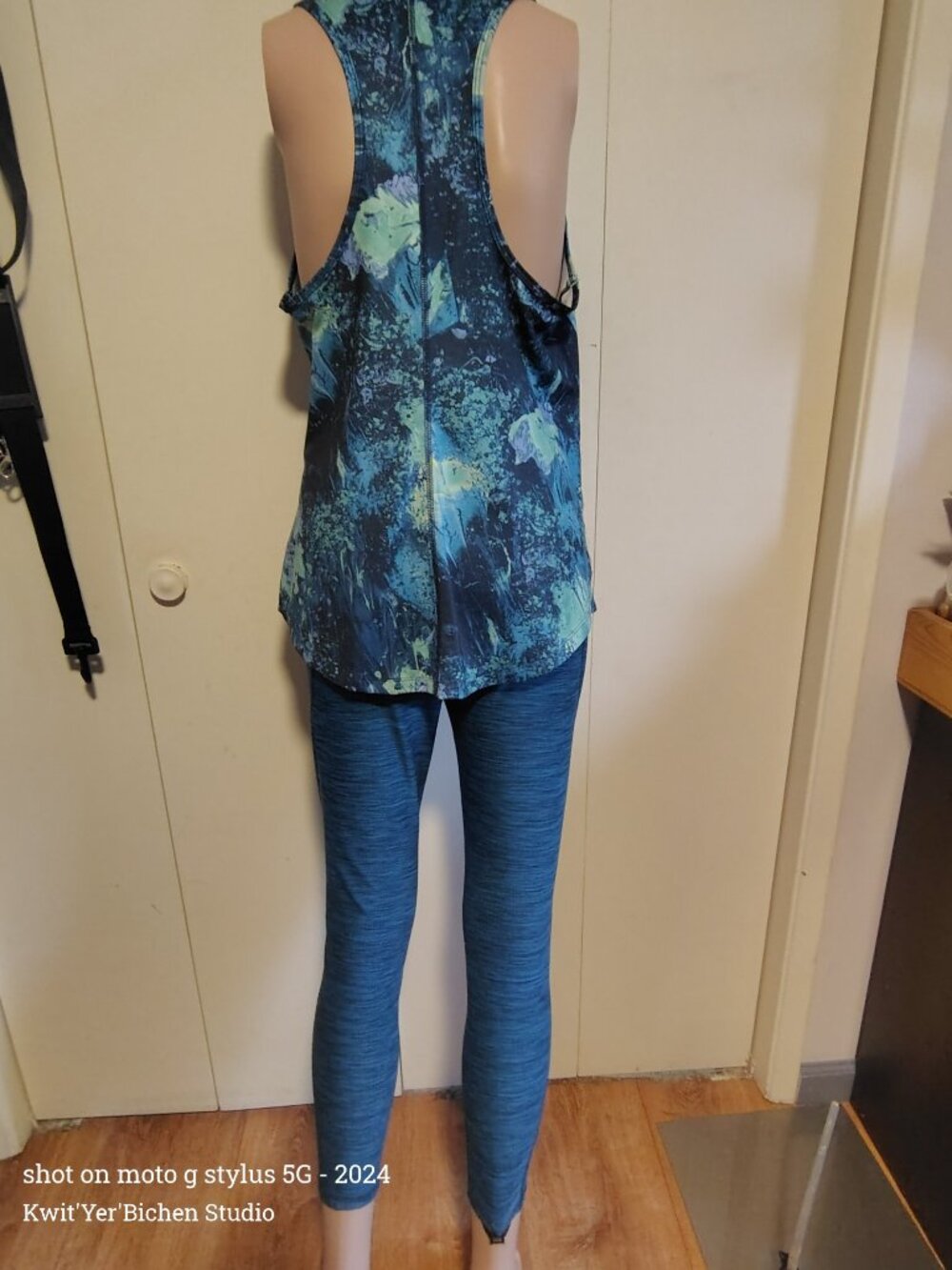 Women's Athletic Apparel Blue Leggings